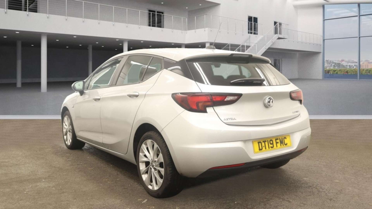 VAUXHALL ASTRA 2019 (19) 1.0I TURBO ECOTEC TECH LINE NAV HATCHBACK 5DR PETROL MANUAL EURO 6 (S/S) (1 - 2019 - £9,000