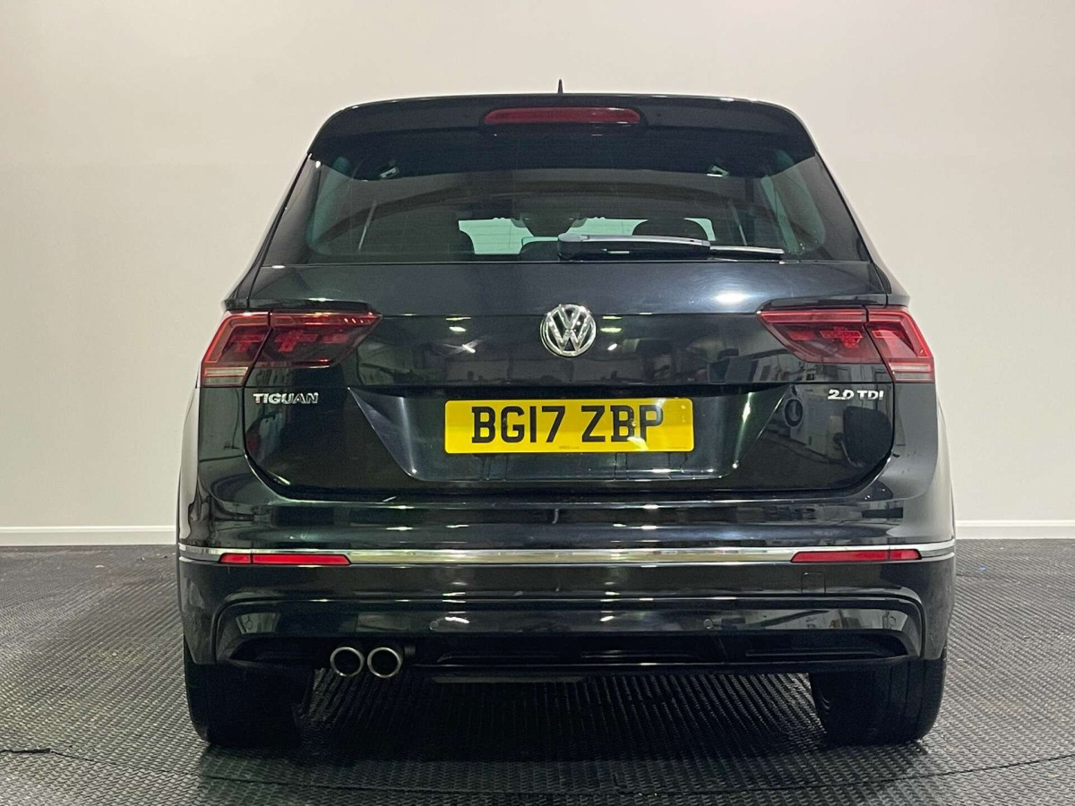 VOLKSWAGEN TIGUAN 2017 (17) 2.0 TDI BLUEMOTION TECH R-LINE SUV 5DR DIESEL MANUAL EURO 6 (S/S) (150 PS) - 2017 - £14,250