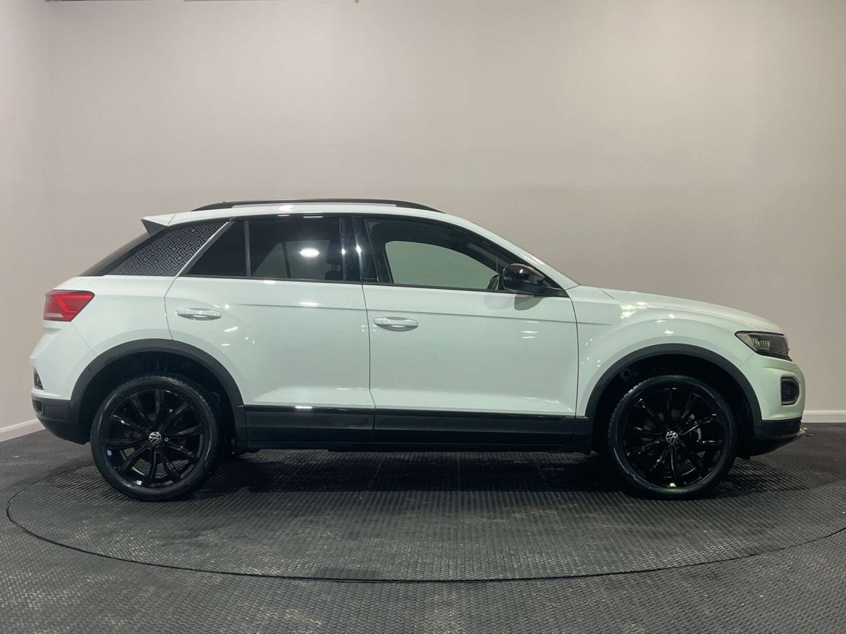 VOLKSWAGEN T-ROC 2020 (70) 1.5 TSI EVO BLACK EDITION SUV 5DR PETROL DSG EURO 6 (S/S) (150 PS) - 2020 - £18,600