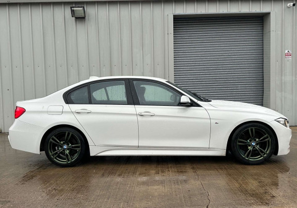 Carworld - BMW 3 SERIES 2015 (65) 2.0 320D M SPORT SALOON 4DR DIESEL MANUAL EURO 6 (S/S) (190 PS)