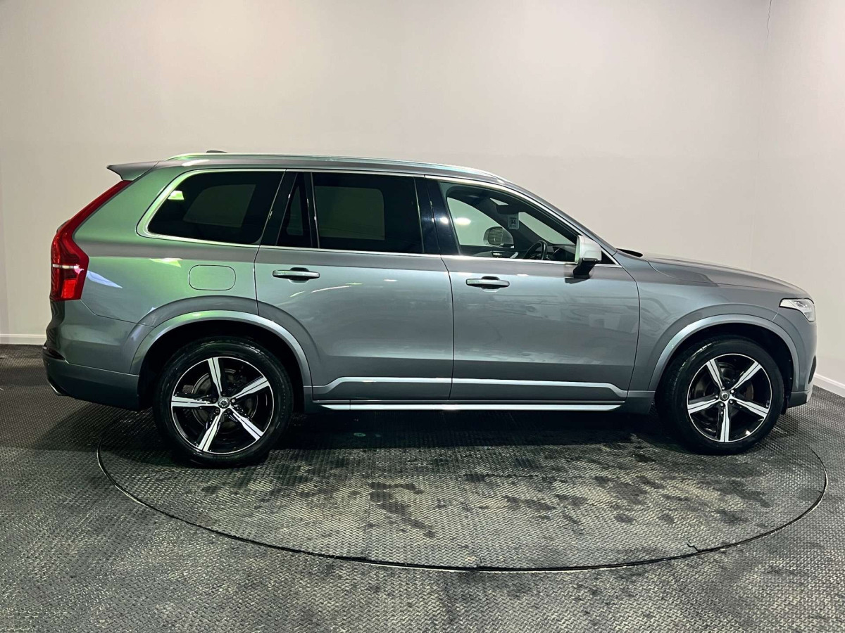 VOLVO XC90 2016 (65) 2.0 D5 R-DESIGN SUV 5DR DIESEL GEARTRONIC 4WD EURO 6 (S/S) (225 PS) - 2016 - £23,000