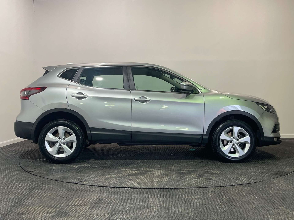 NISSAN QASHQAI 2019 (69) 1.3 DIG-T ACENTA PREMIUM SUV 5DR PETROL MANUAL EURO 6 (S/S) (140 PS) - 2019 - £10,000