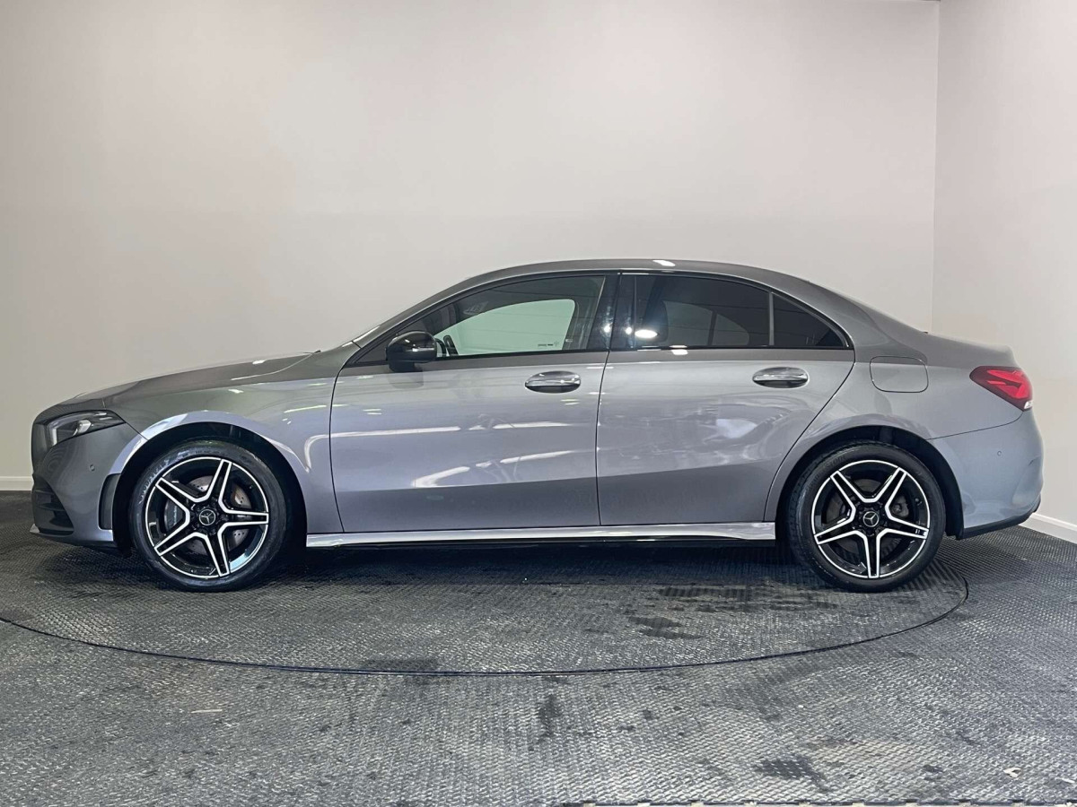 MERCEDES-BENZ A CLASS 2022 (71) 1.3 A250E 15.6KWH AMG LINE EDITION (PREMIUM) SALOON 4DR PETROL PLUG-IN HYBR - 2022 - £16,900