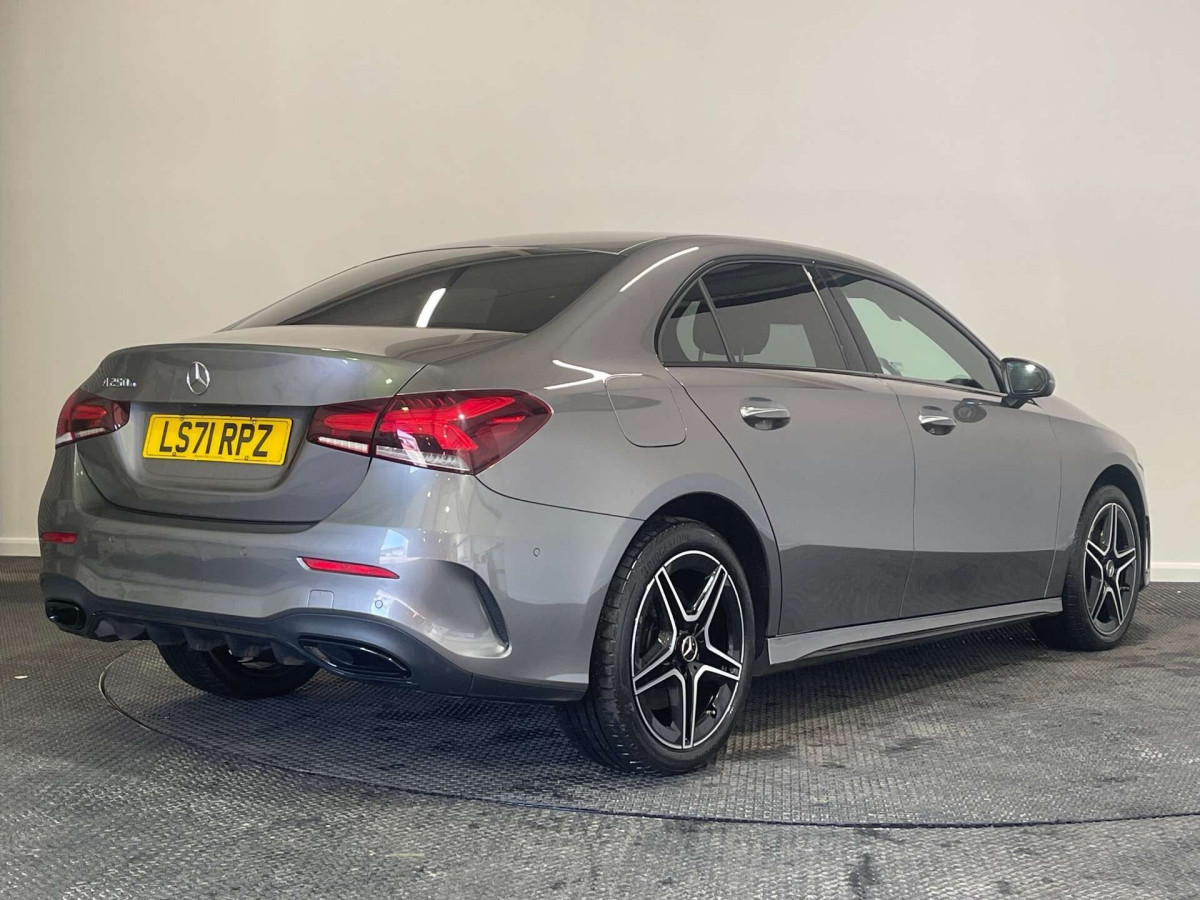 MERCEDES-BENZ A CLASS 2022 (71) 1.3 A250E 15.6KWH AMG LINE EDITION (PREMIUM) SALOON 4DR PETROL PLUG-IN HYBR - 2022 - £16,900