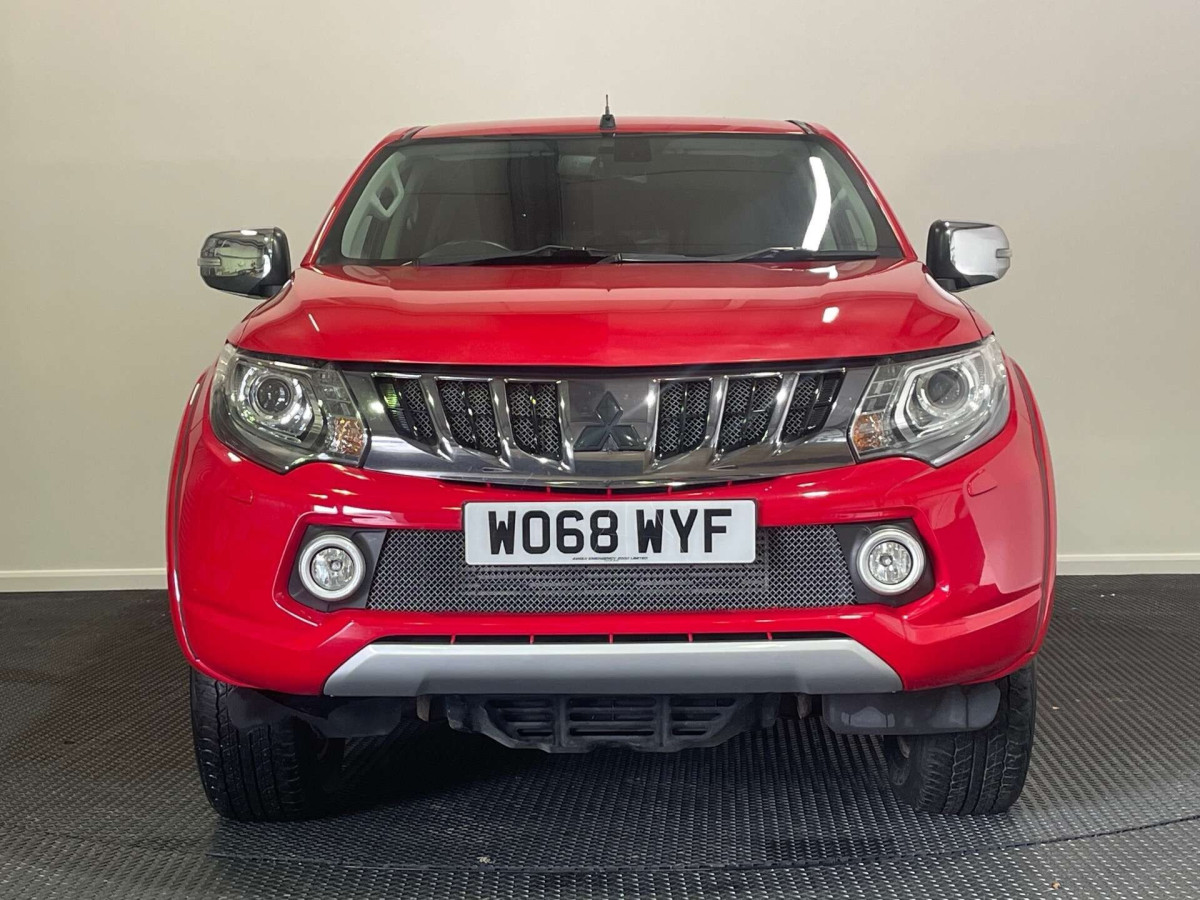 MITSUBISHI L200 2019 (68) 2.4 DI-D DC BARBARIAN PICKUP DOUBLE CAB 4DR DIESEL AUTO 4WD EURO 6 (178 PS) - 2019 - £16,500