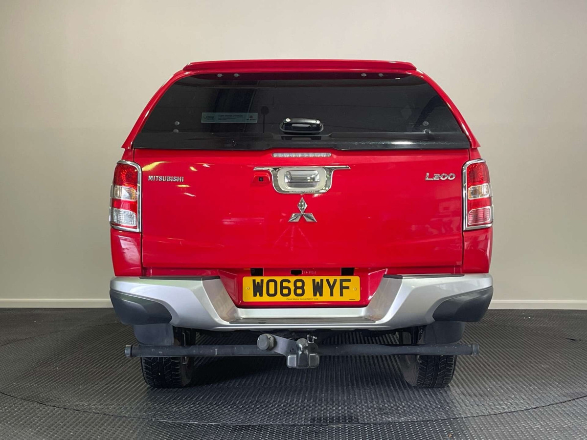 MITSUBISHI L200 2019 (68) 2.4 DI-D DC BARBARIAN PICKUP DOUBLE CAB 4DR DIESEL AUTO 4WD EURO 6 (178 PS) - 2019 - £16,500