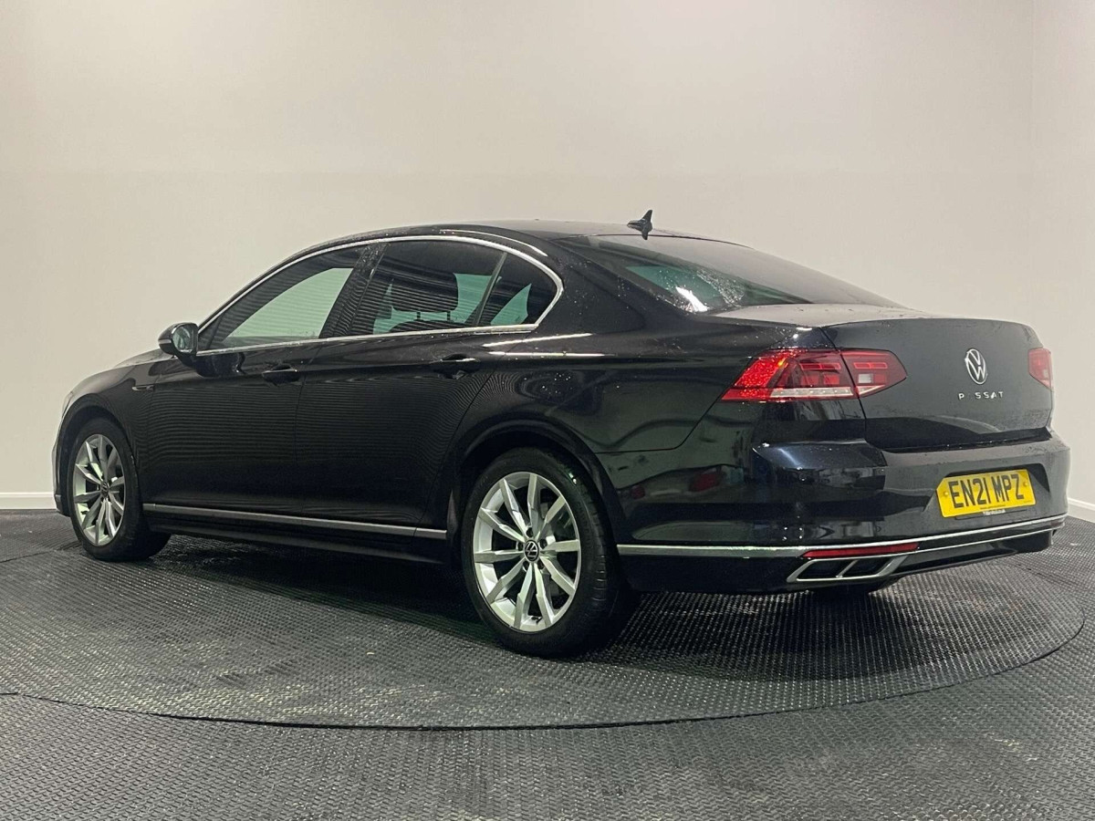 VOLKSWAGEN PASSAT 2021 (21) 2.0 TDI EVO R-LINE SALOON 4DR DIESEL DSG EURO 6 (S/S) (150 PS) - 2021 - £15,350