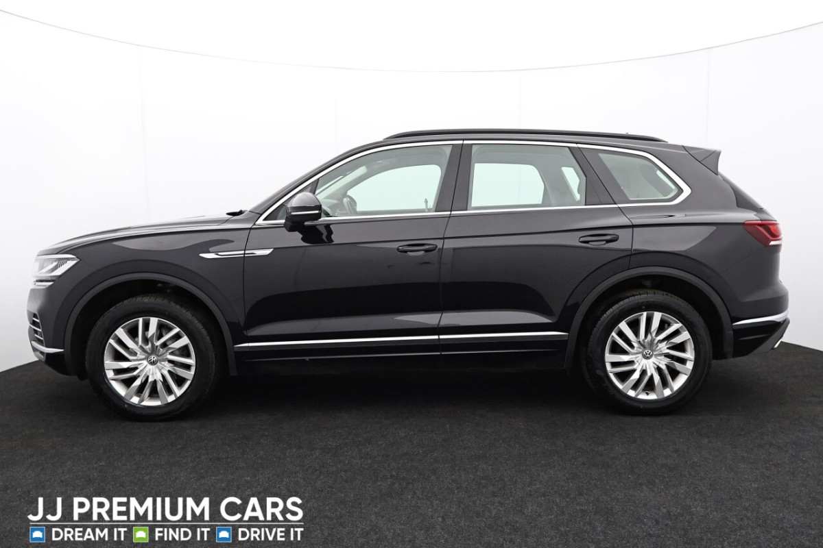 VOLKSWAGEN TOUAREG 3.0 TDI V6 SEL SUV 5DR DIESEL TIPTRONIC 4MOTION EURO 6 (S/S) (231 PS) - 2019 - £25,301