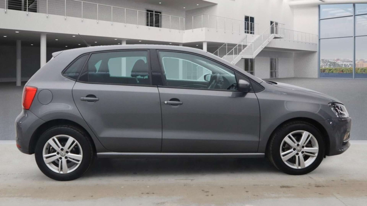 VOLKSWAGEN POLO 2017 (17) 1.2 TSI BLUEMOTION TECH MATCH EDITION HATCHBACK 5DR PETROL MANUAL EURO 6 (S - 2017 - £9,700