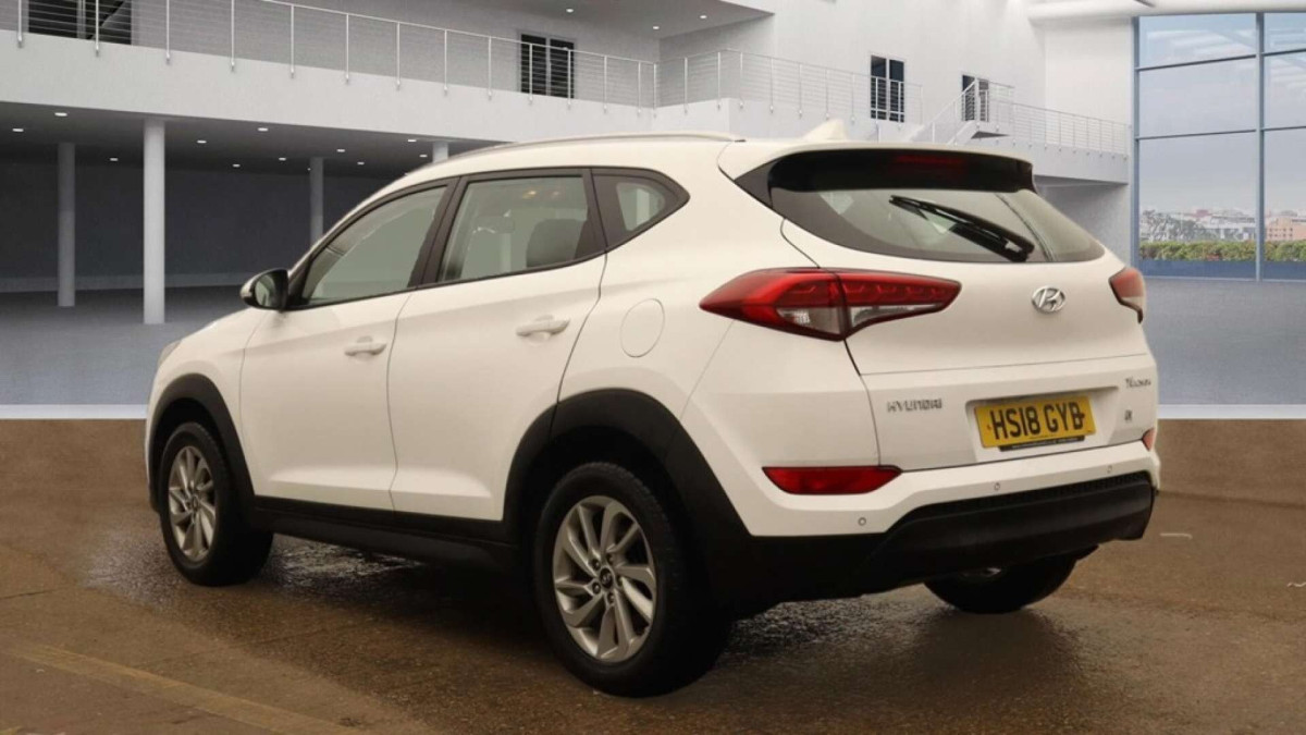 HYUNDAI TUCSON 2018 (18) 1.7 CRDI BLUE DRIVE SE SUV 5DR DIESEL MANUAL EURO 6 (S/S) (116 PS) - 2018 - £8,900