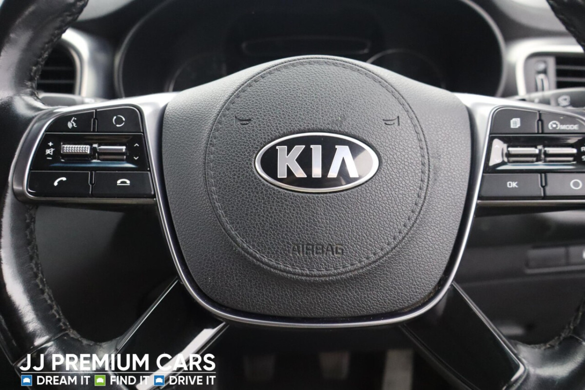 KIA SORENTO 2.2 CRDI KX-2 SUV 5DR DIESEL MANUAL AWD EURO 6 (S/S) (197 BHP) - 2019 - £15,500