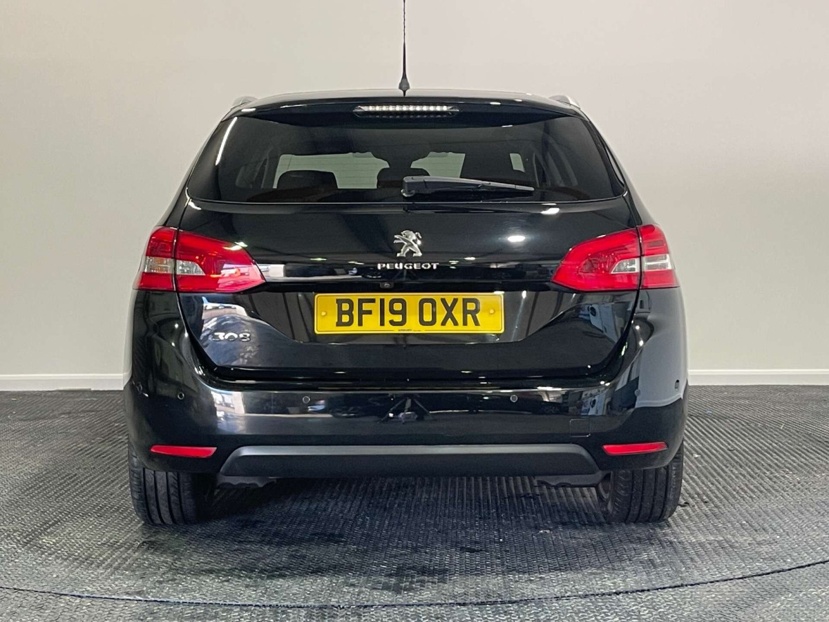 PEUGEOT 308 2019 (19) 1.2 PURETECH GPF GT LINE ESTATE 5DR PETROL MANUAL EURO 6 (S/S) (130 PS) - 2019 - £7,900