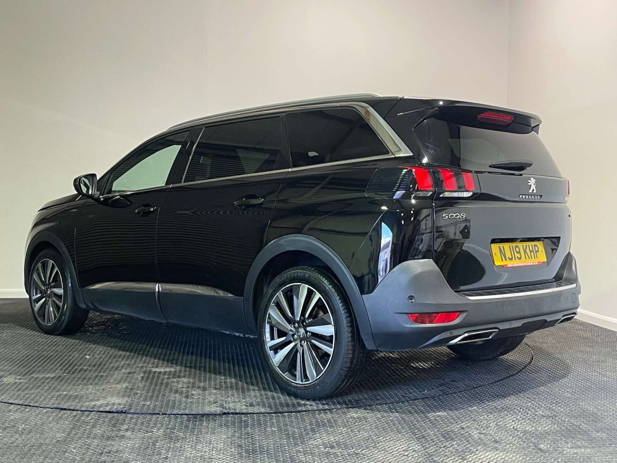 PEUGEOT 5008 2019 (19) 1.5 BLUEHDI GT LINE PREMIUM SUV 5DR DIESEL MANUAL EURO 6 (S/S) (130 PS) - 2019 - £14,600