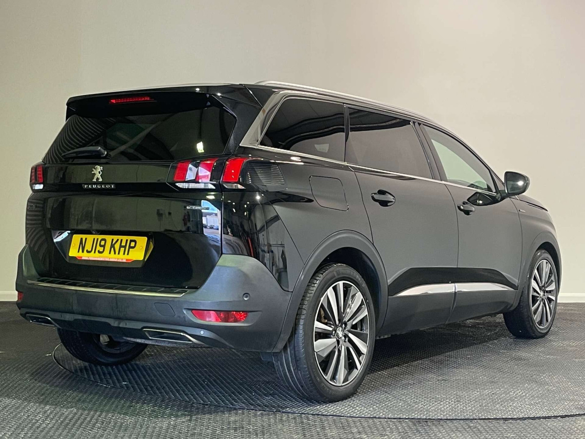 PEUGEOT 5008 2019 (19) 1.5 BLUEHDI GT LINE PREMIUM SUV 5DR DIESEL MANUAL EURO 6 (S/S) (130 PS) - 2019 - £14,600