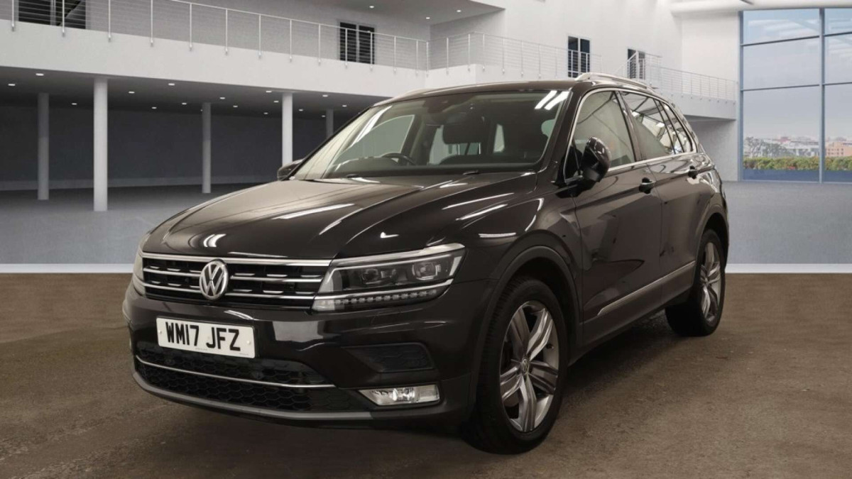 VOLKSWAGEN TIGUAN 2017 (17) 2.0 BITDI BLUEMOTION TECH SEL SUV 5DR DIESEL DSG 4MOTION EURO 6 (S/S) (240 - 2017 - £15,700