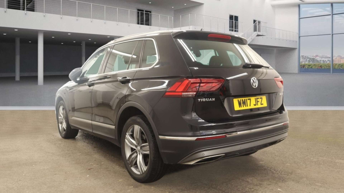 VOLKSWAGEN TIGUAN 2017 (17) 2.0 BITDI BLUEMOTION TECH SEL SUV 5DR DIESEL DSG 4MOTION EURO 6 (S/S) (240 - 2017 - £15,700