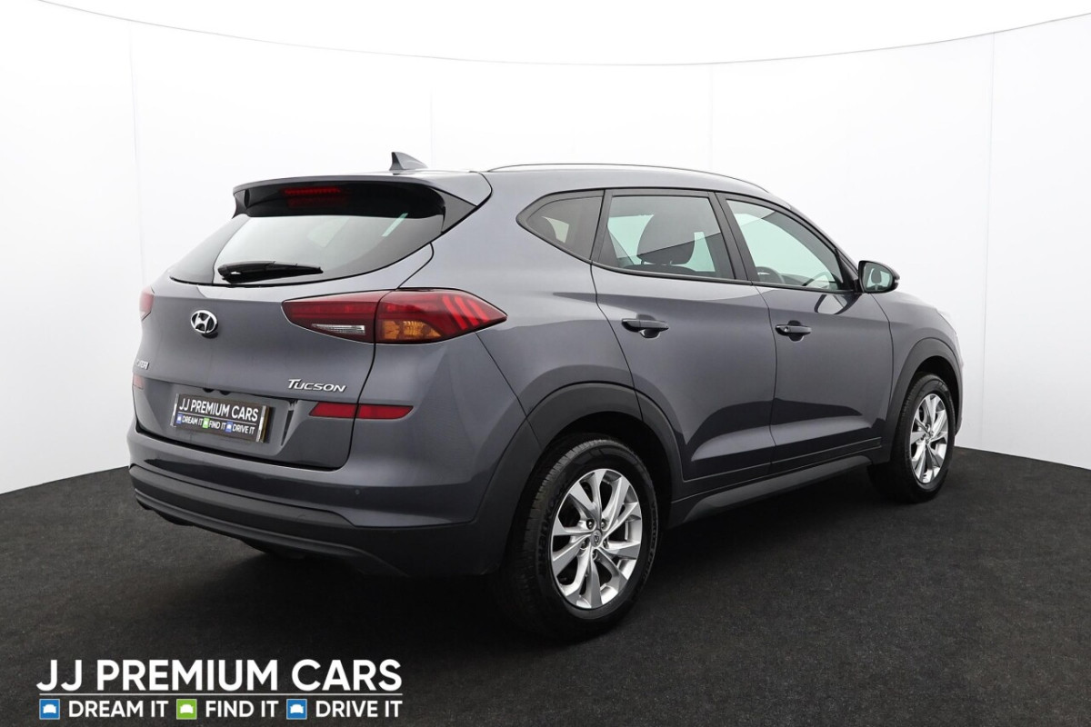 HYUNDAI TUCSON 1.6 GDI SE NAV SUV 5DR PETROL MANUAL EURO 6 (S/S) (132 PS) EURO 6, APPLE CA - 2020 - £15,000