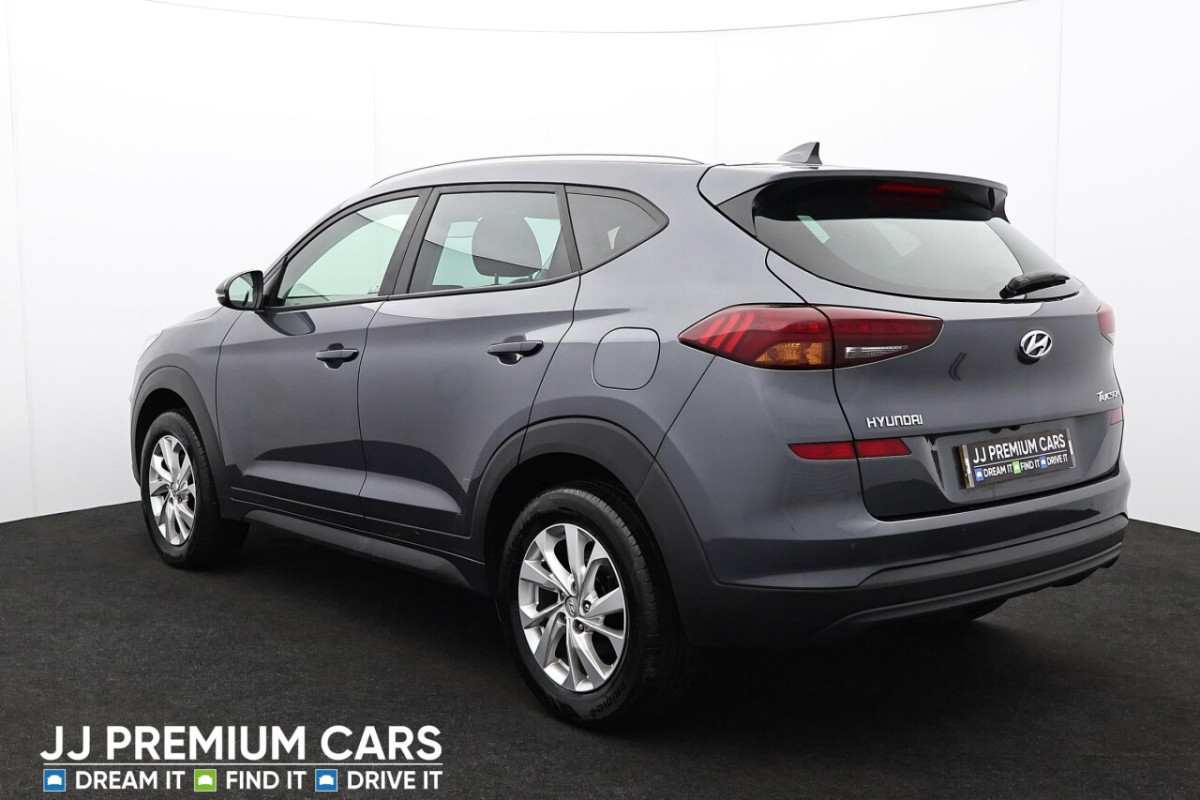 HYUNDAI TUCSON 1.6 GDI SE NAV SUV 5DR PETROL MANUAL EURO 6 (S/S) (132 PS) EURO 6, APPLE CA - 2020 - £15,000