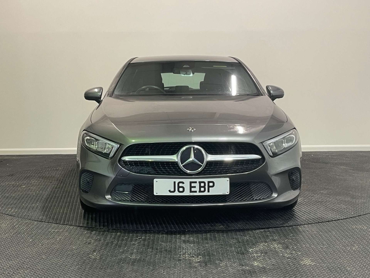 MERCEDES-BENZ A CLASS 2018 (68) 1.5 A180D SPORT (EXECUTIVE) HATCHBACK 5DR DIESEL 7G-DCT EURO 6 (S/S) (116 P - 2018 - £15,700