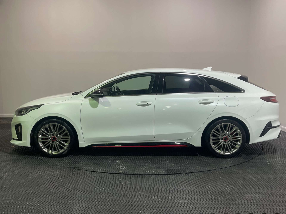 KIA PRO CEED 2019 (68) 1.6 T-GDI GT SHOOTING BRAKE 5DR PETROL DCT EURO 6 (S/S) (201 BHP) - 2019 - £14,650