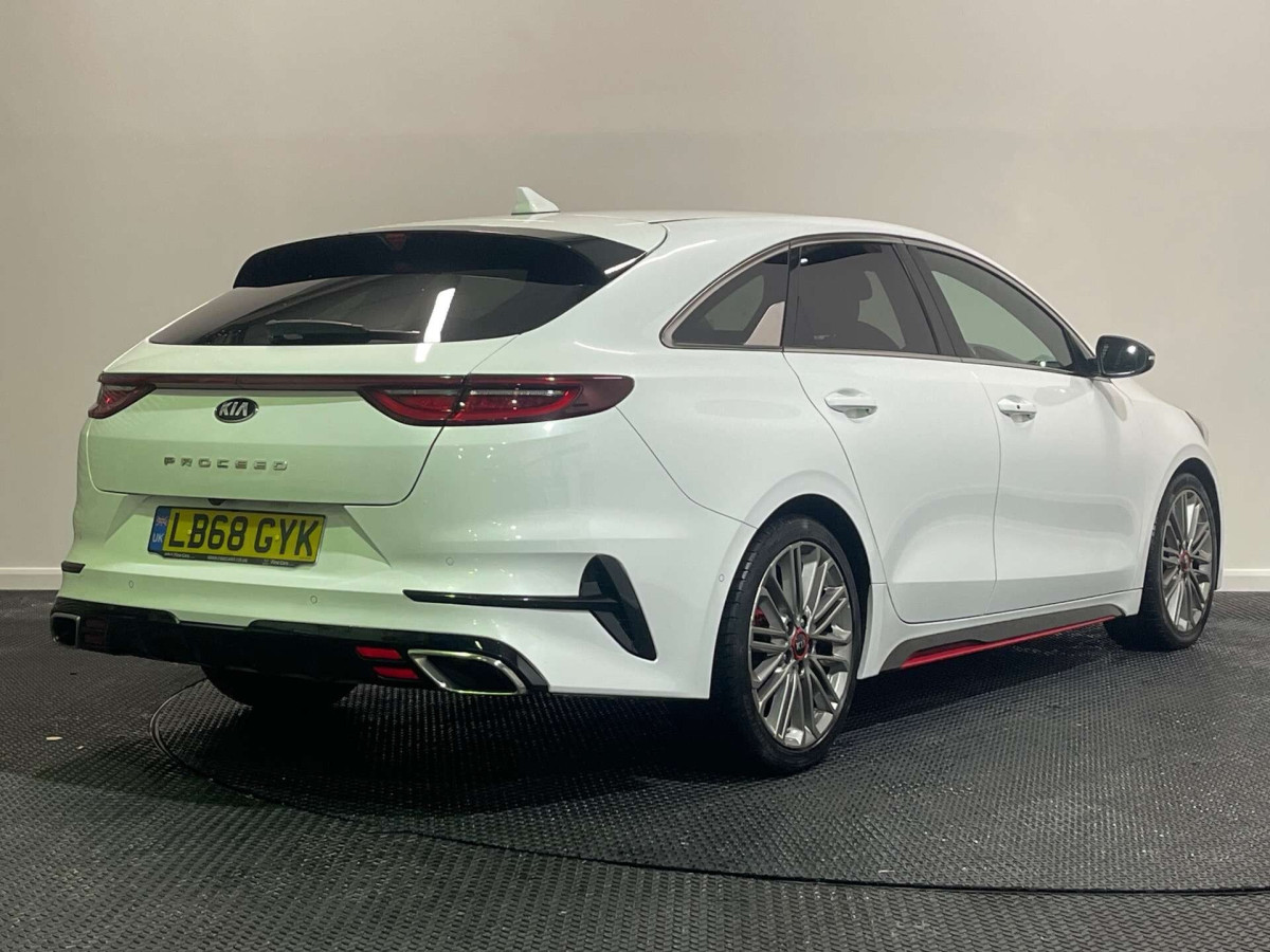 KIA PRO CEED 2019 (68) 1.6 T-GDI GT SHOOTING BRAKE 5DR PETROL DCT EURO 6 (S/S) (201 BHP) - 2019 - £14,650