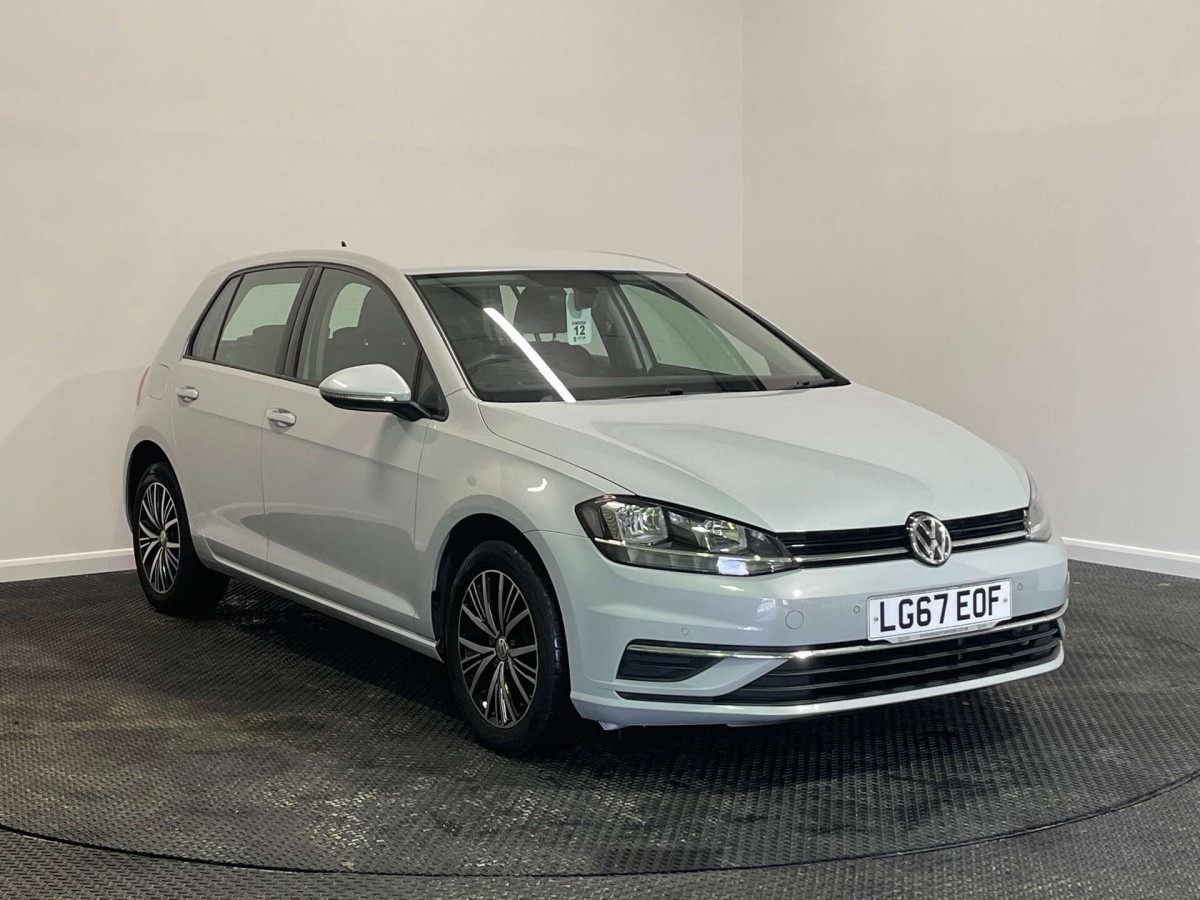 VOLKSWAGEN GOLF 2017 (67) 1.0 TSI BLUEMOTION TECH SE NAV HATCHBACK 5DR PETROL DSG EURO 6 (S/S) (110 B - 2017 - £11,000