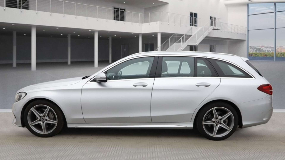 MERCEDES-BENZ C CLASS 2017 (67) 2.1 C220D AMG LINE ESTATE 5DR DIESEL G-TRONIC+ EURO 6 (S/S) (170 PS) - 2017 - £12,900