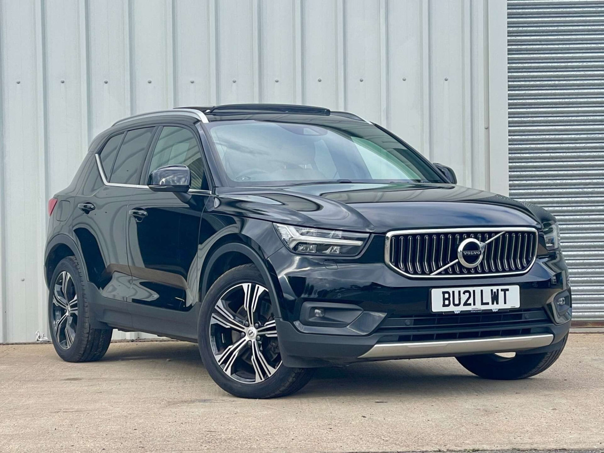 VOLVO XC40 2021 (21) 1.5H T5 TWIN ENGINE RECHARGE 10.7KWH INSCRIPTION PRO SUV 5DR PETROL PLUG-IN - 2021 - £21,000