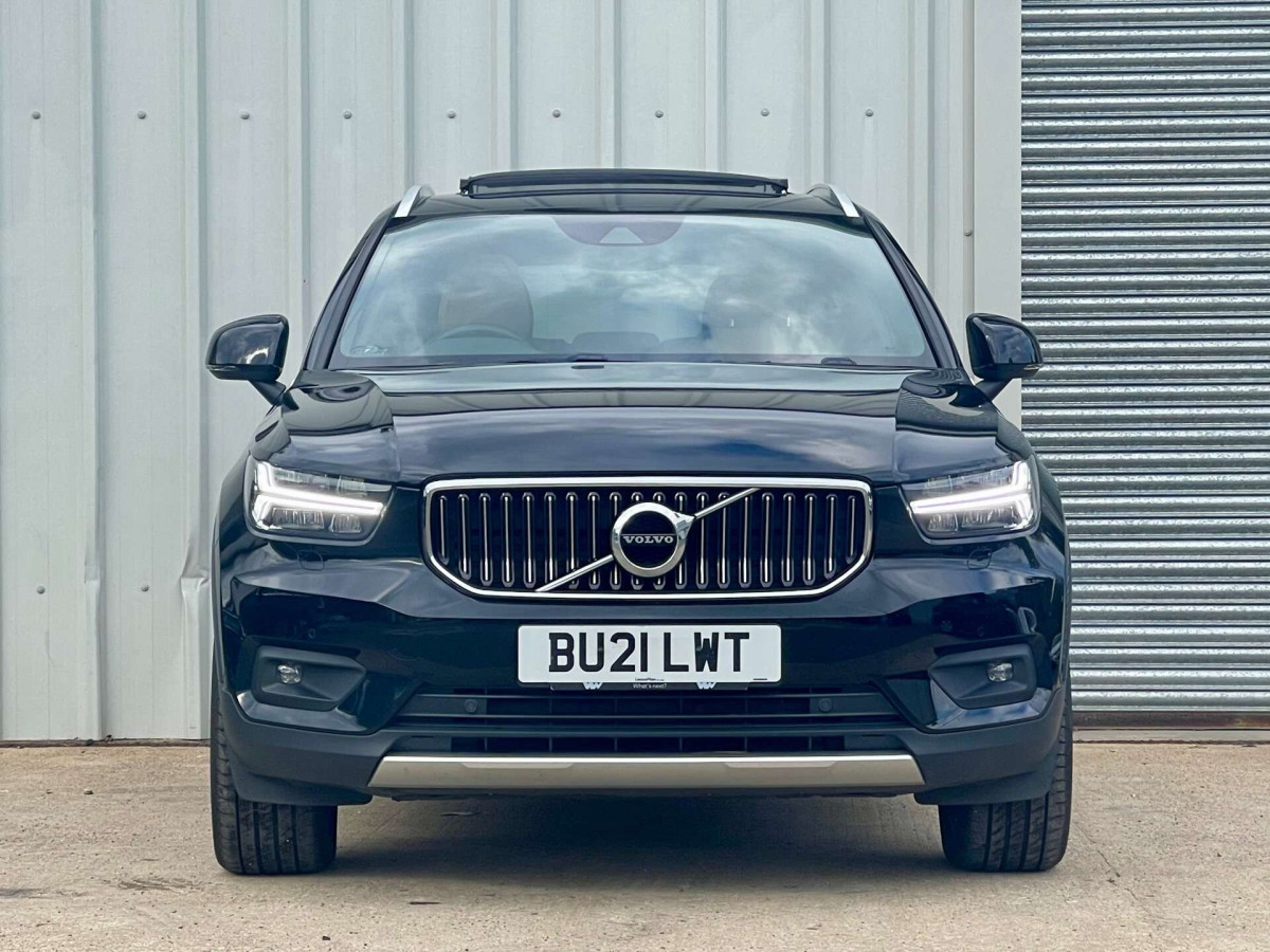 VOLVO XC40 2021 (21) 1.5H T5 TWIN ENGINE RECHARGE 10.7KWH INSCRIPTION PRO SUV 5DR PETROL PLUG-IN - 2021 - £21,000