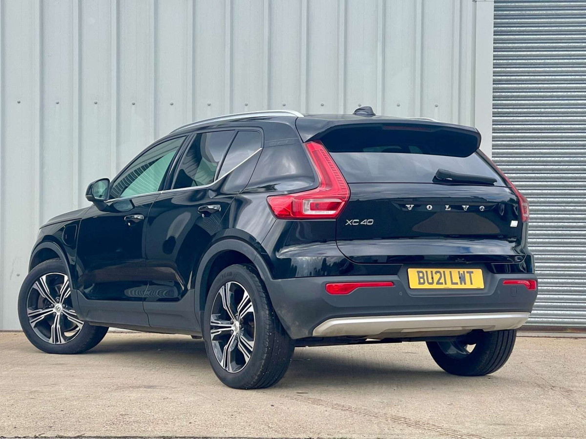 VOLVO XC40 2021 (21) 1.5H T5 TWIN ENGINE RECHARGE 10.7KWH INSCRIPTION PRO SUV 5DR PETROL PLUG-IN - 2021 - £21,000