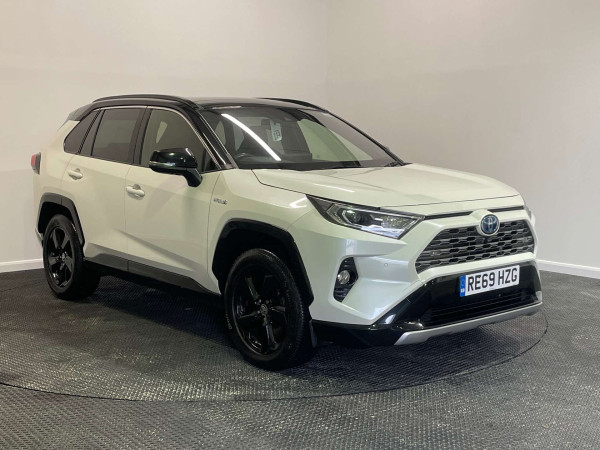 Carworld - TOYOTA RAV4 2019 (69) 2.5 VVT-H DYNAMIC SUV 5DR PETROL HYBRID CVT 4WD EURO 6 (S/S) (222 PS)