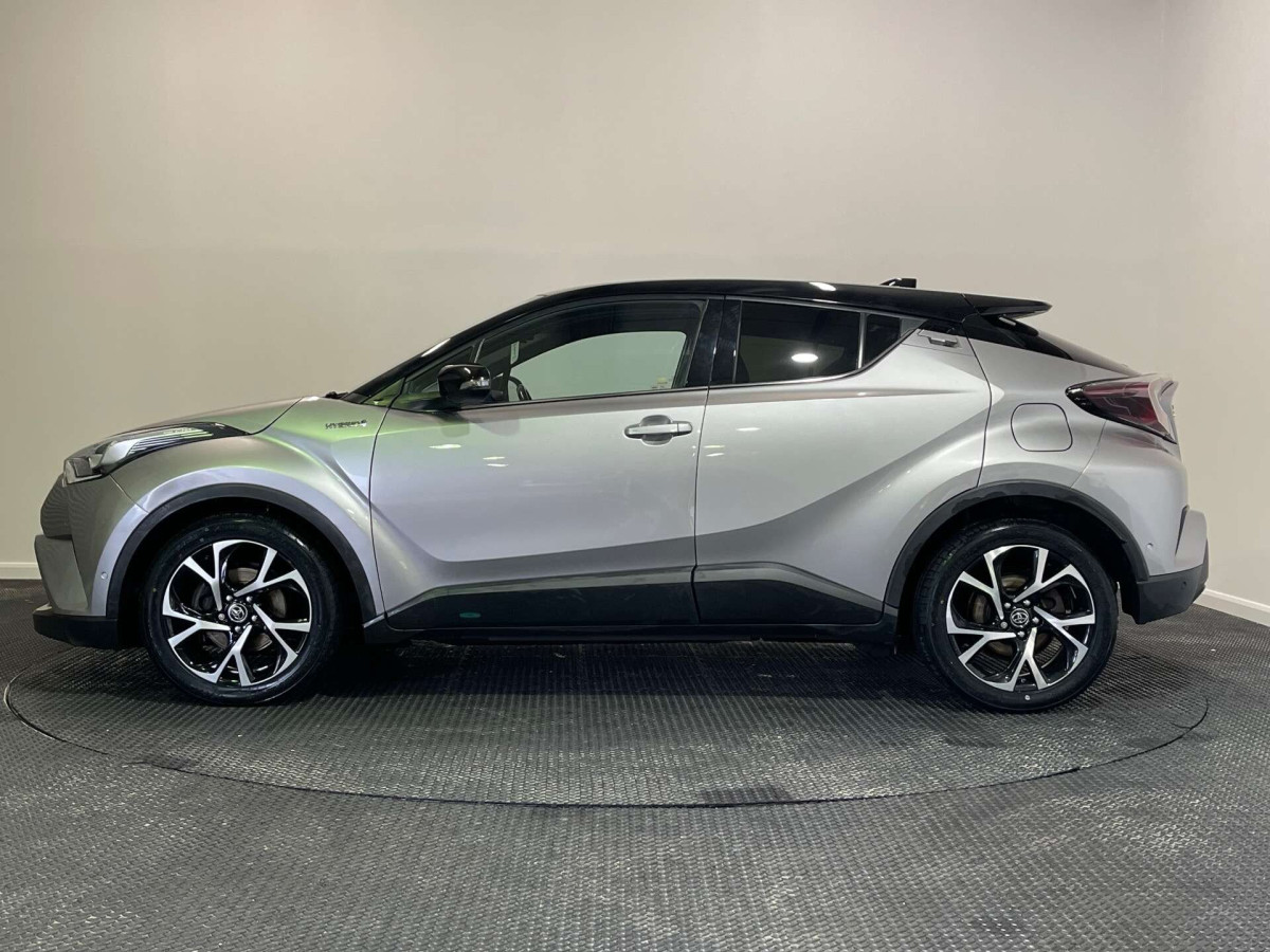 TOYOTA C-HR 2017 (67) 1.8 VVT-H DYNAMIC SUV 5DR PETROL HYBRID CVT EURO 6 (S/S) (122 PS) - 2017 - £12,100