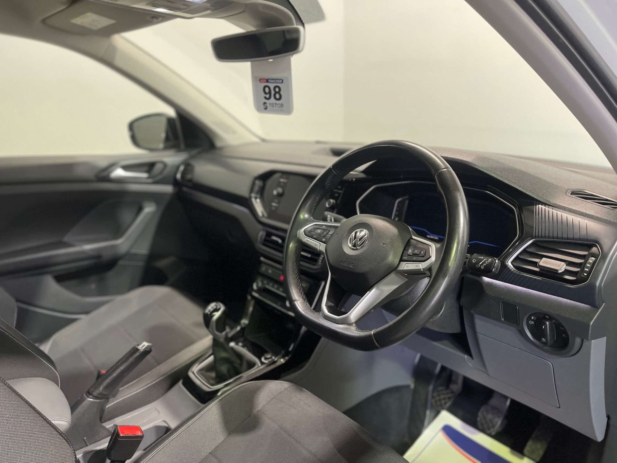 VOLKSWAGEN T-CROSS 2019 (19) 1.0 TSI FIRST EDITION SUV 5DR PETROL MANUAL EURO 6 (S/S) (115 PS) - 2019 - £11,100