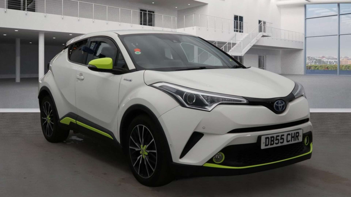 TOYOTA C-HR 2017 (17) 1.8 VVT-H EXCEL SUV 5DR PETROL HYBRID CVT EURO 6 (S/S) (122 PS) - 2017 - £12,900